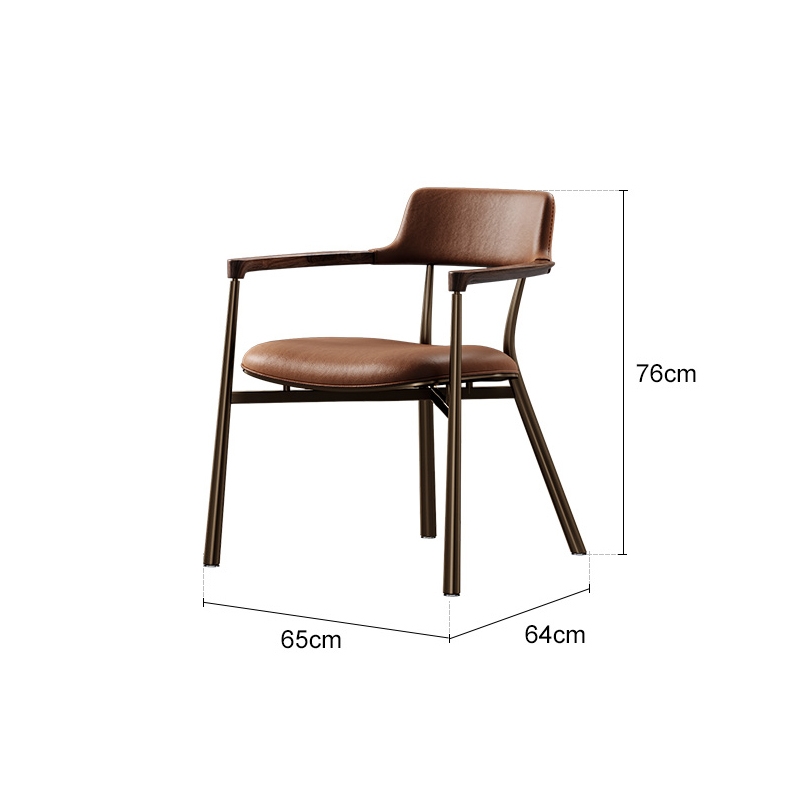 Pillar Master Chair