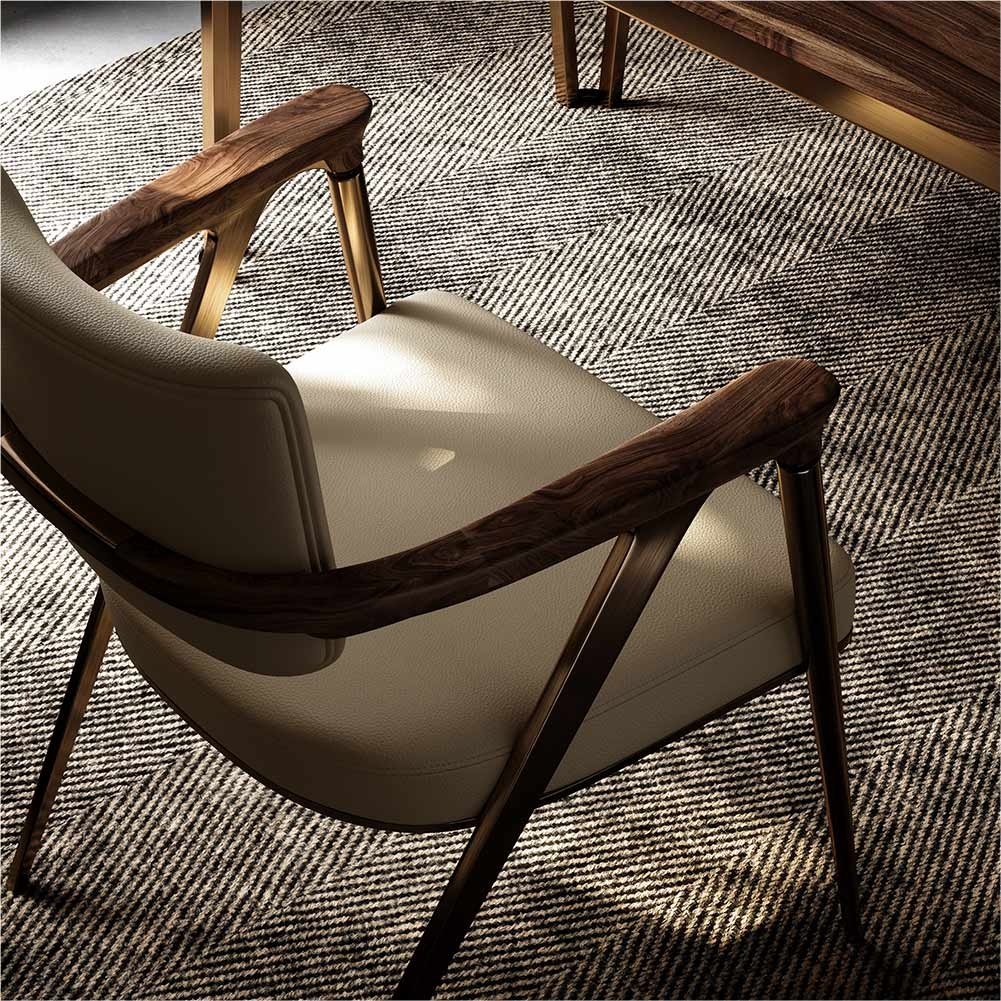 Pillar Master Chair